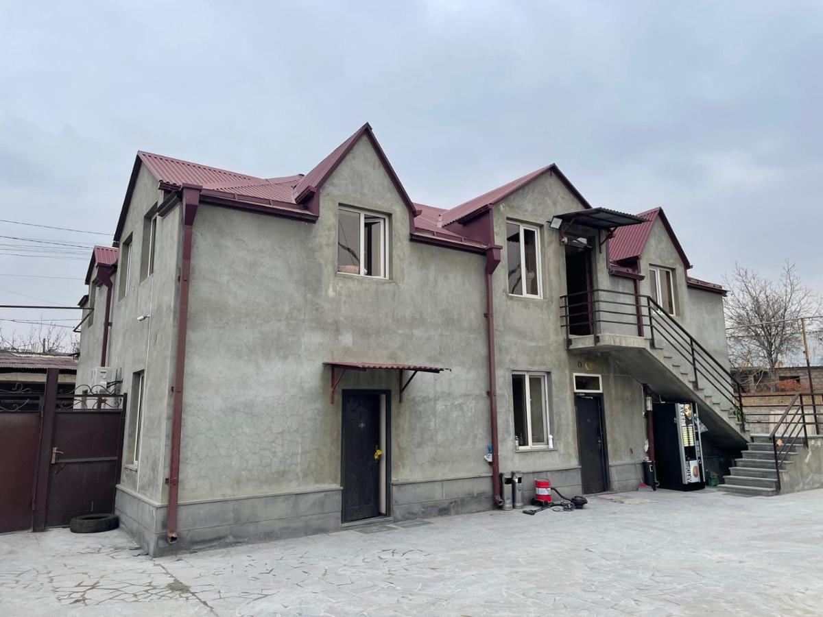 Noragyugh Guest House Yerevan Bagian luar foto